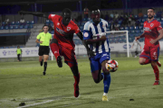 Moustapha en un lance del partido ante el conjunto talaverano.