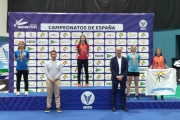 Daniela Corchón, a la izquierda de la imagen como subcampeona de España.