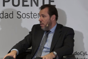 El ministro Óscar Puente interviene en el Club de Prensa de El Mundo-Castilla y León.