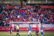 El Numancia supera por 2-0 al Utebo y ya sólo tiene por delante una eliminatoria de cara al ascenso.