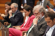 El presidente de la CEOECyL, Santiago Aparicio, durante el Debate de política general de la Junta de Castilla y León.