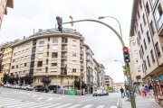 Cámaras de información de tráfico en el semáforo de la calle Tejera. MARIO TEJEDOR