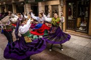 Danzas y músicas folclóricas por las calles de Soria