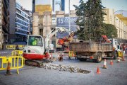 Obras en la calle Cortes y avenida de Navarra.