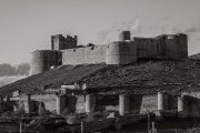 El Castillo de Berlanga, al fondo de la imagen.