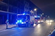 Camiones de bomberos durante la intervención.