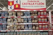 Productos de Castilla y León en las estanterías de un Alcampo.