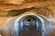 Captura de vídeo de la entrada a la ermita-cueva.