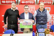 Huerta, De Pedro y Alfageme en la presentación de la sección de fútbol femenino del Numancia.