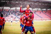 Carlos González y Jony esperan celebrar hoy más goles para darle la victoria al Numancia en Luanco.
