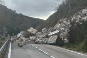 Imagen con la que el Gobierno de La Rioja avisaba del desprendimiento y el corte de carretera.
