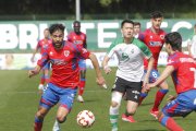 Dieste autor del gol del Numancia en la derrota por 2-1 ante el Rayo Cantabria.