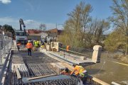El ministro Puente muestra la evolución de las obras en el puente de San Esteban en la red social X.