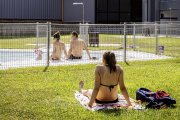 La piscina de La Juventud abre su acceso al solarium y ya puede usarse el vaso infantil.