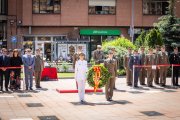 Acto presidido por el Delegado de Defensa en CyL con izado de banderas, condecoraciones, homenajes y vino español.