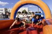 Tobogán acuático, uno  de los atractivos de las fiestas de Camaretas.
