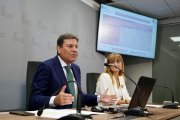 El consejero de Economía y Hacienda y portavoz, Carlos Fernández Carriedo, presenta la Contabilidad Regional de Castilla y León.