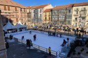 Pista de hielo en la plaza Mayor de Soria.