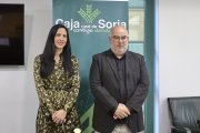 Soledad Soria, Caja Rural, y Luis Martínez, presidente de la Asociación Soriana de la Prensa Deportiva.