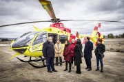El consejero de Sanidad visita el aeródromo de Garray donde tiene su base el nuevo helicóptero sanitario.