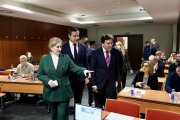 El consejero de Economía y Hacienda y portavoz, Carlos Fernández Carriedo, participa en la apertura de la jornada ''Automoción ante el reto 2035: regulación europea de emisiones, cadena de valor y competencia global'', organizada por Facyl.
