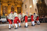 Danzantes de San Leonardo en la actuación del baile del Paloteo