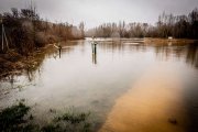 Las zonas aledañas al cauce permanecen bajo el agua