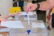 Archivo - Urna electoral.