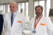José Luis Vicente y Óscar Pérez en una imagen de archivo de un acto en el hospital