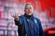 El entrenador del Numancia, Ángel Rodríguez, durante el encuentro ante la Sarriana.