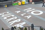 Pintada del 'No a la guerra' en Mariano Granados.