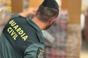 La Guardia Civil de Soria interviene 25.000 envases de refrescos.