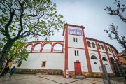 Plaza de toros de la capital.
