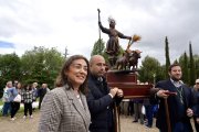 La consejera de Agricultura, Ganadería y Desarrollo Rural, María González Corral, asiste a la misa en honor de San Isidro Labrador.