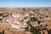 Medinaceli, en Soria, fue el inesperado escenario donde Beckham, Ronaldinho y otras leyendas del fútbol grabaron el icónico anuncio medieval de Pepsi.