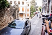 La Guardia Civil saliendo del Ayuntamiento de Soria.