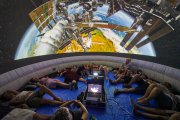 Proyección en el planetario instalado en el Trinquete.