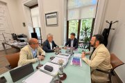 El alcalde, Javier Antón, en su reunión con Renfe.