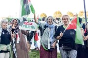 Carmen Valverde en Turquía con otros activistas de la caravana a Palestina.