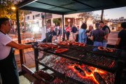 Multitud de vecinos han celebrado este acto gastronómico.