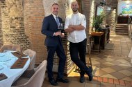 Roberto Simal y Nauzet Betancort, en el comedor del restaurante El Hilo de Ariadna.