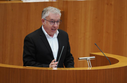 Ángel Ceña defiende la moción de Soria Ya en torno al reto demográfico.