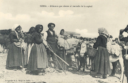 ‘Aldeanos que vienen al mercado de la capital’, postal de Aurelio Rioja (junio de 1908), del Museo Sorolla.