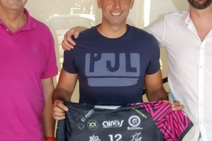 Juanfran Pérez regresa al Sporting.
