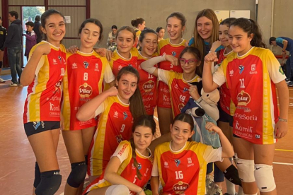 Plantilla del C.V. Río Duero Infantil que compite en el Campeonato de España de Lugo.