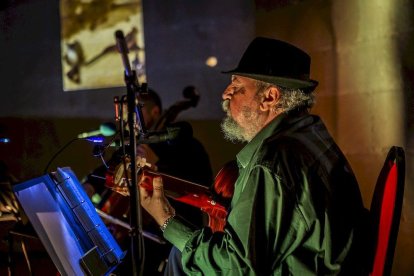 Poesía Necesaria recrea musicalmente cada uno de los sonetos
