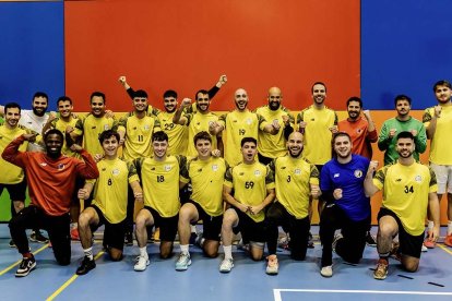 La plantilla del BM Soria está ilusionada con lograr el ascenso a División Honor Plata.