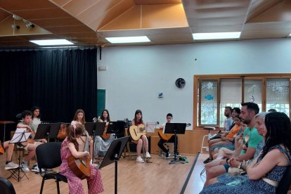La Escuela Enclave Musical cuenta con 20 profesores.