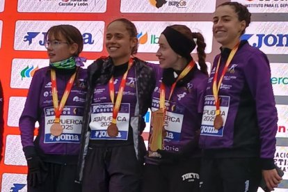 Integrantes de Las Celtíberas que lograron el bronce en el Nacional de cross en la categoría sub 23