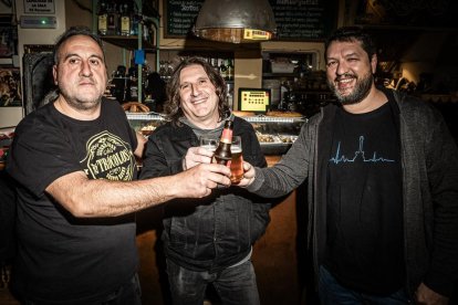 El rock´n´roll se mantiene muy vivo con Los Trócolos